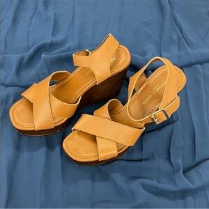 Elegant Tan Wedge Sandals by Chinese Laundry